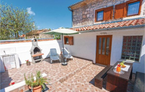 2 Bedroom Nice Home In Rakalj